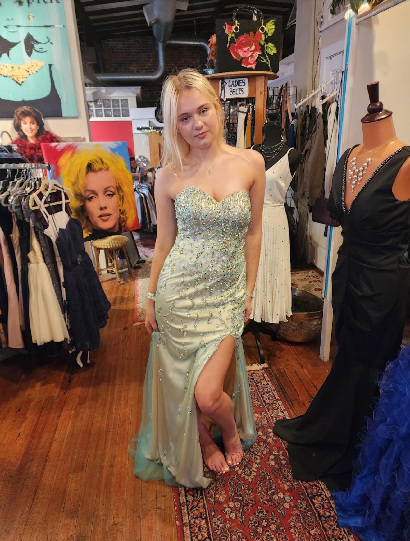 Unique vintage ensemble